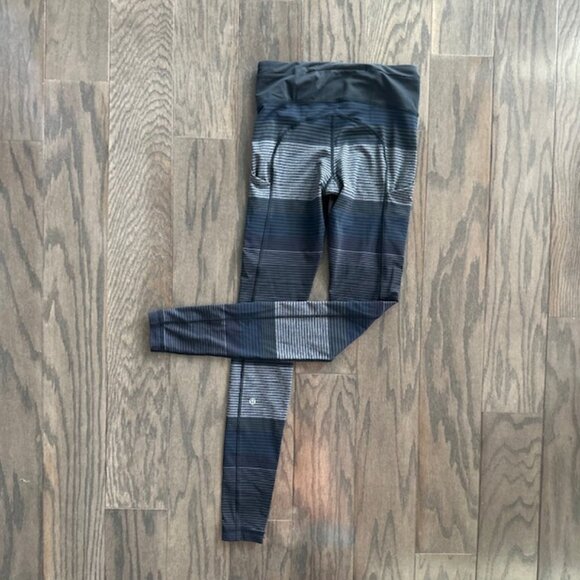 Lululemon Striped Full Length Leggings Size 4 - Picture 12 of 16